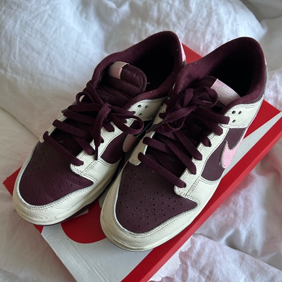 Nike Dunk Low Valentines Day Pink / Pale Ivory - Picture 3 of 7